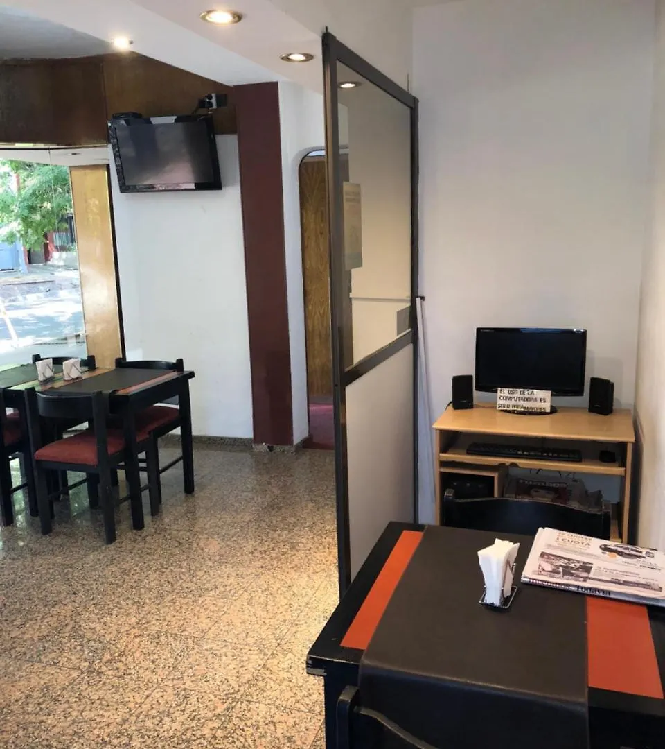 Hotel Cristal ميندوزا