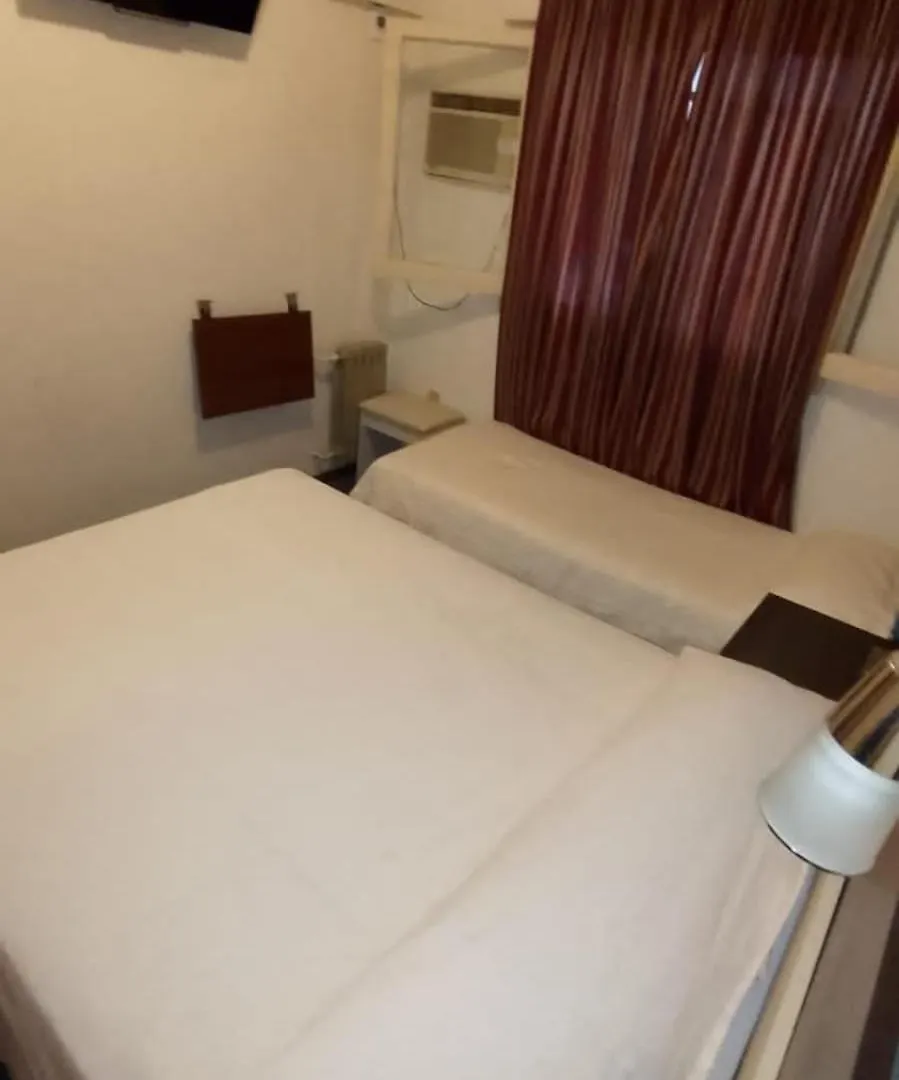 Hotel Cristal ميندوزا