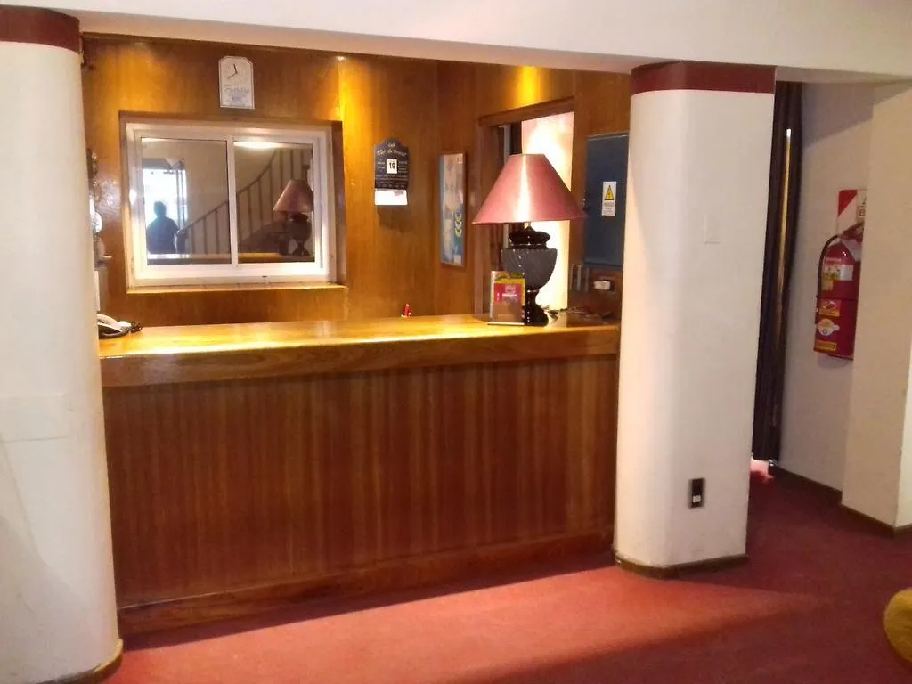 Hotel Cristal ميندوزا