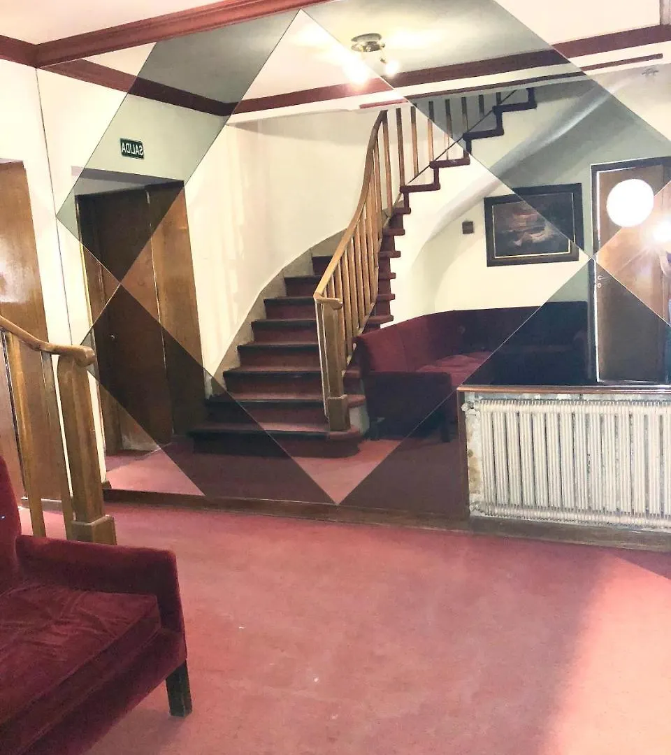 Hotel Cristal ميندوزا