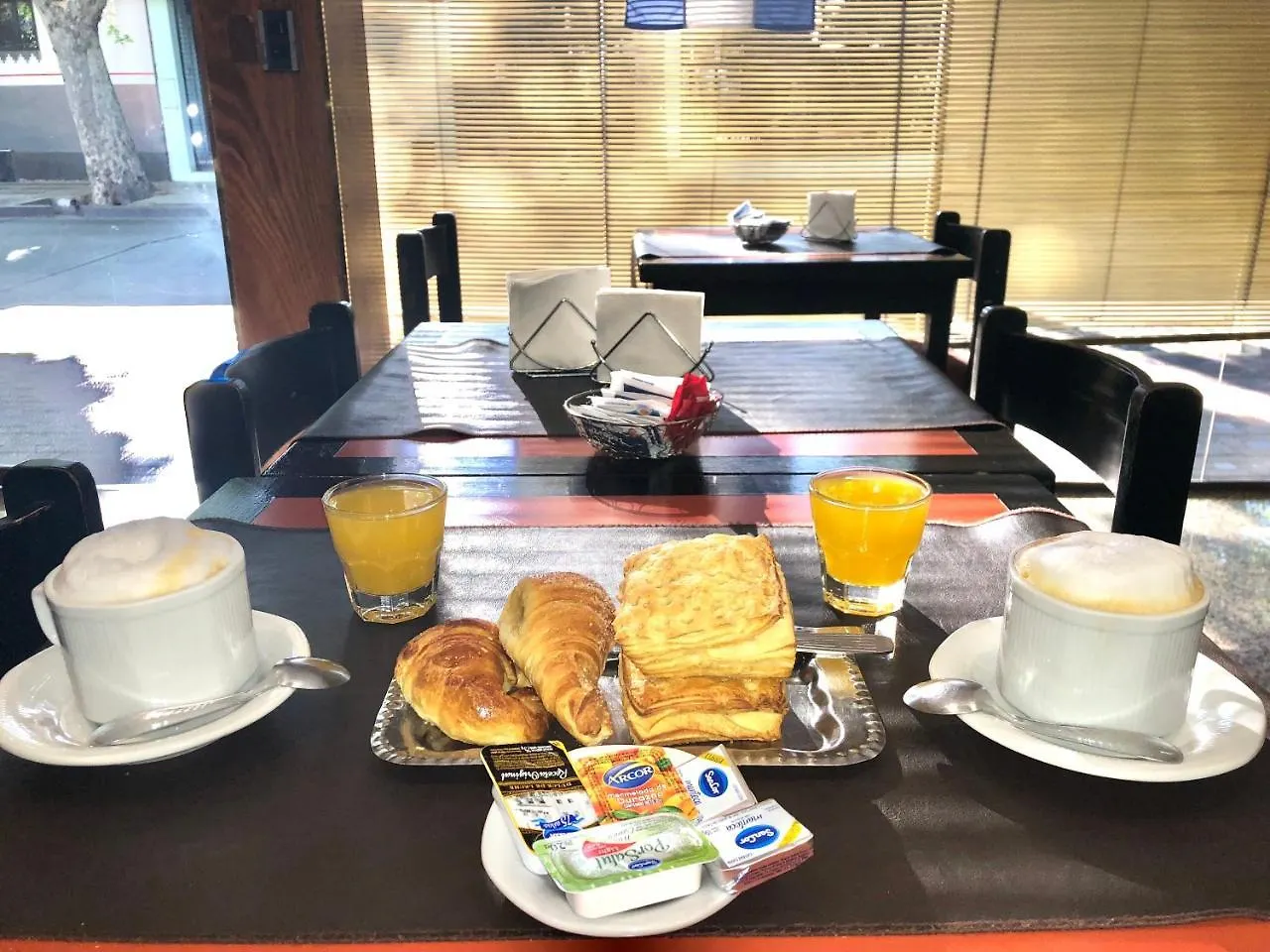 Hotel Cristal ميندوزا